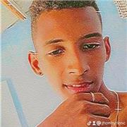 Ofresco clases de matemática y ayudo a resolver dudas y problemas de temas matemáticos